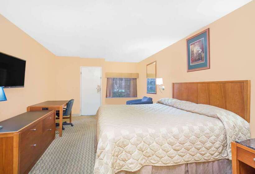 فندق Super 8 By Wyndham San Angelo