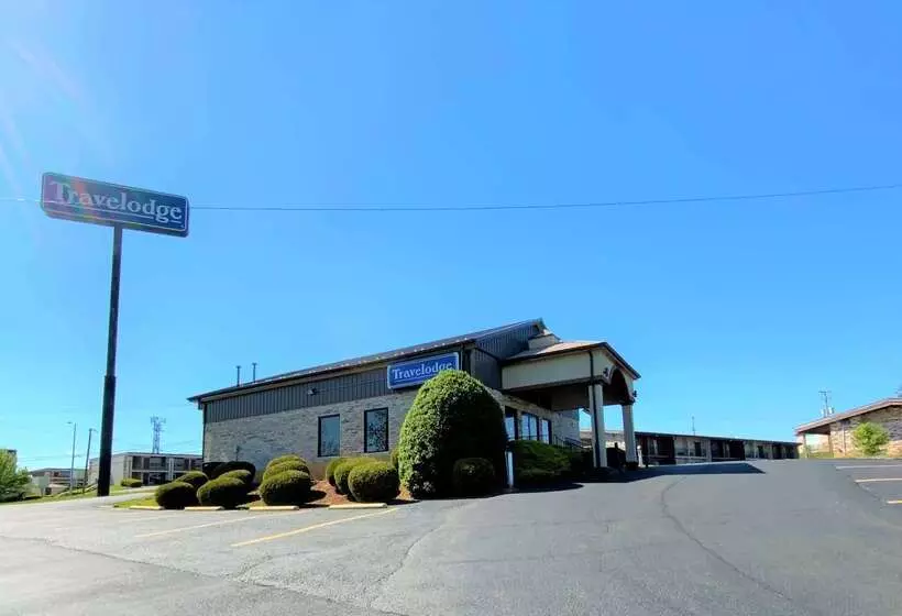 Отель Travelodge By Wyndham Wytheville