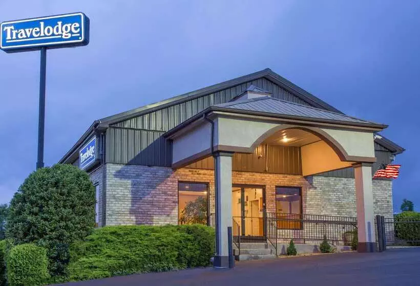 Отель Travelodge By Wyndham Wytheville