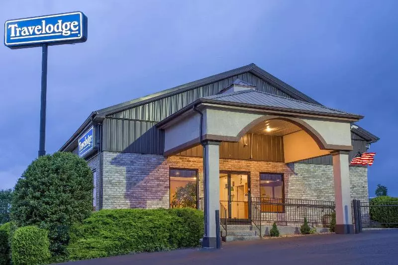 Отель Travelodge By Wyndham Wytheville