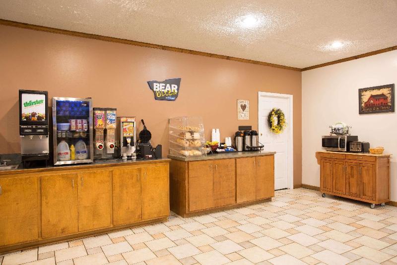 בית מלון כפרי Travelodge By Wyndham Wytheville