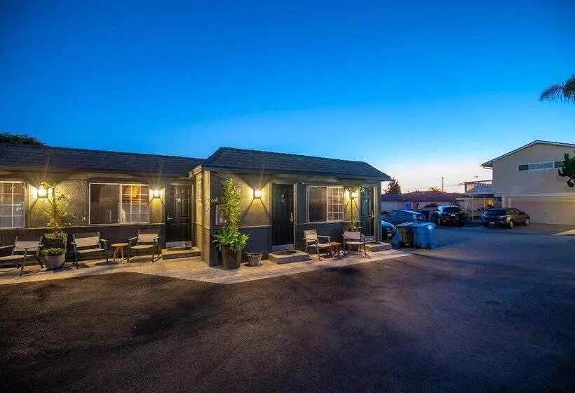 モーテル Shell Beach Inn