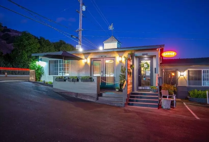 モーテル Shell Beach Inn