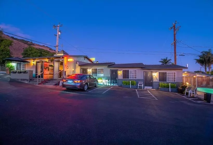 モーテル Shell Beach Inn