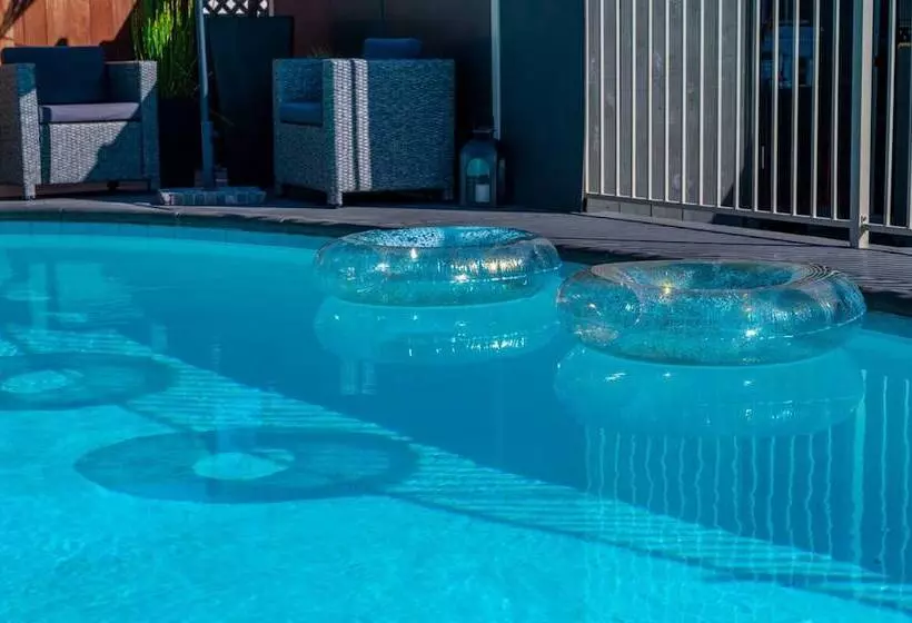 モーテル Shell Beach Inn