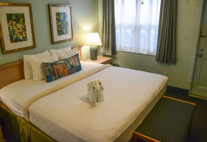 Sea Captain Resort on the Bay
