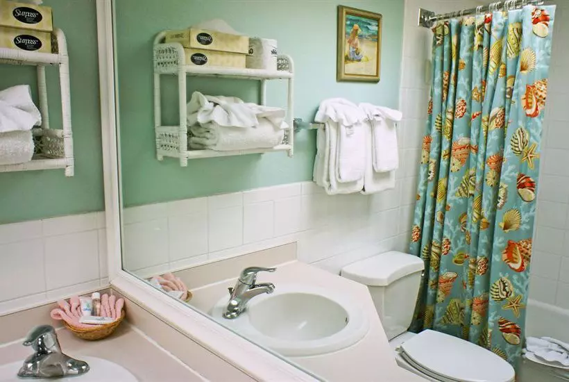 Shalimar Cottages And Motel