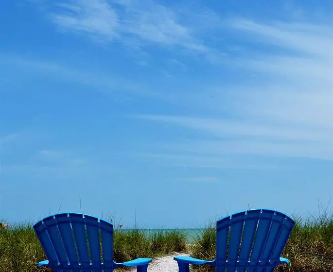 Shalimar Cottages And Motel