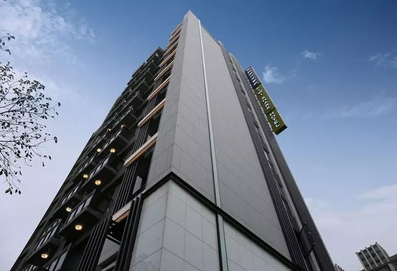 هاستل Kiwi Share Hotel Zhongli