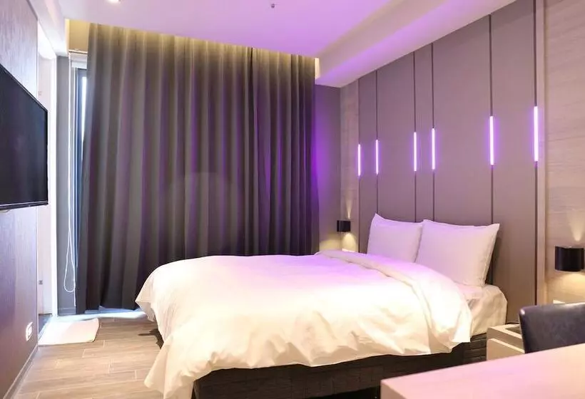 هاستل Kiwi Share Hotel Zhongli