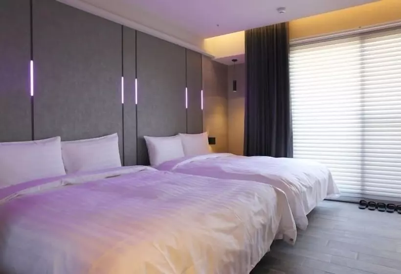 هاستل Kiwi Share Hotel Zhongli