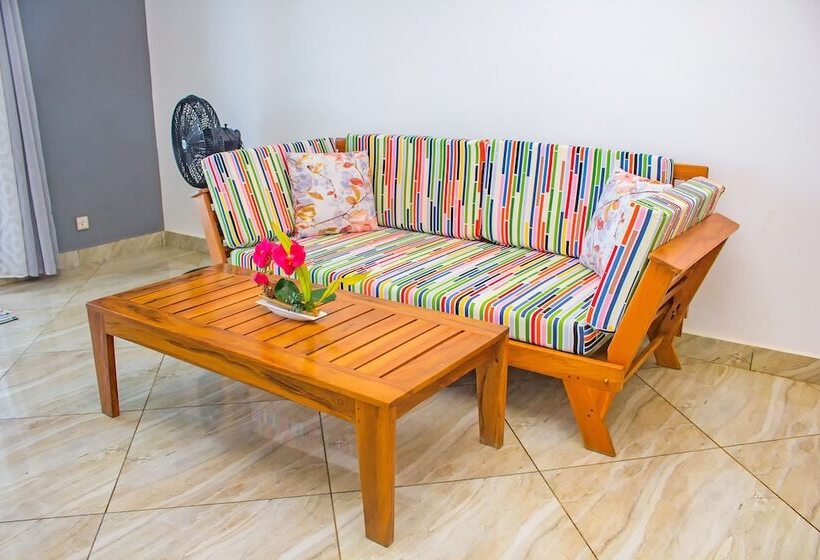 پانسیون Cambria