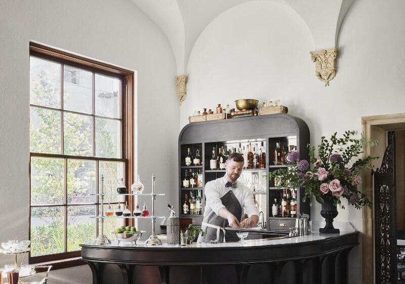 فندق Commodore Perry Estate, Auberge Resorts Collection