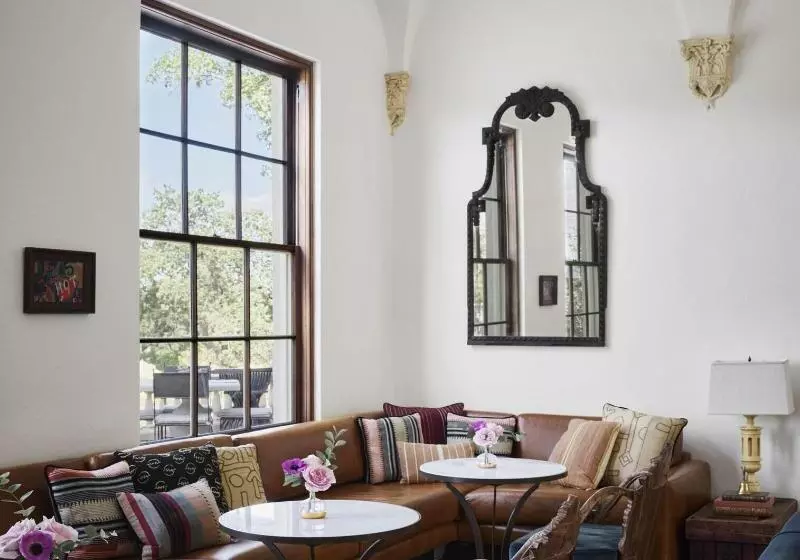 هتل Commodore Perry Estate, Auberge Resorts Collection