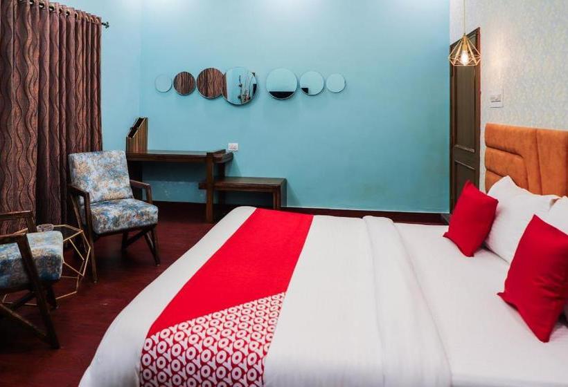 Отель Oyo 66066 Grand Nanki Palace