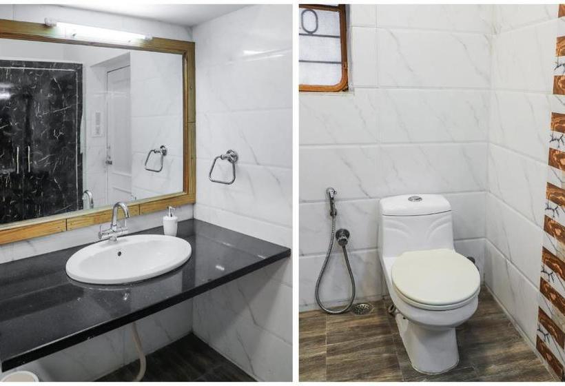 Отель Oyo 66066 Grand Nanki Palace