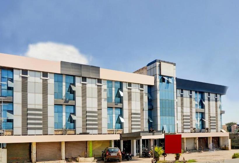 בית מלון כפרי Oyo Flagship 43289 Srikrishnan Residency Raja Mill Rd