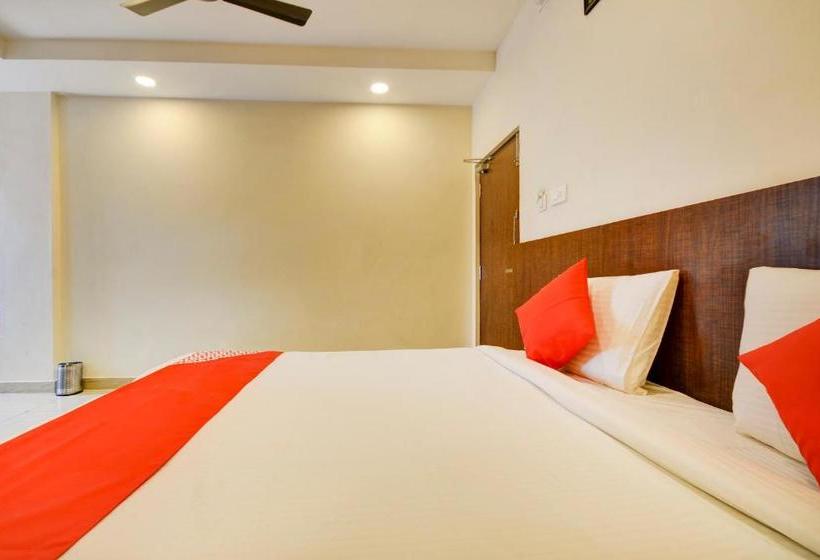 בית מלון כפרי Oyo Flagship 43289 Srikrishnan Residency Raja Mill Rd