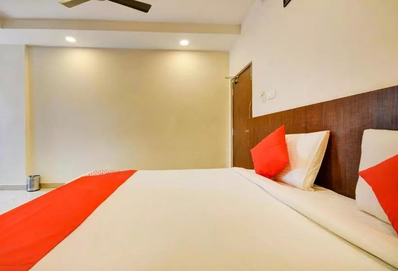 Hotelli Oyo Flagship 43289 Srikrishnan Residency Raja Mill Rd