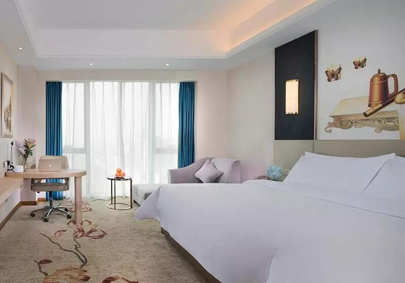 Hotelli Vienna International