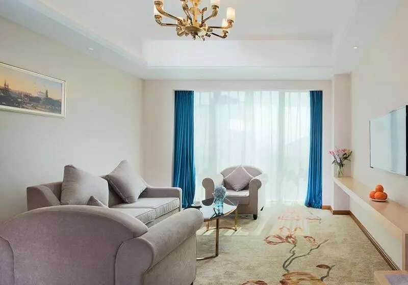 Hotelli Vienna International