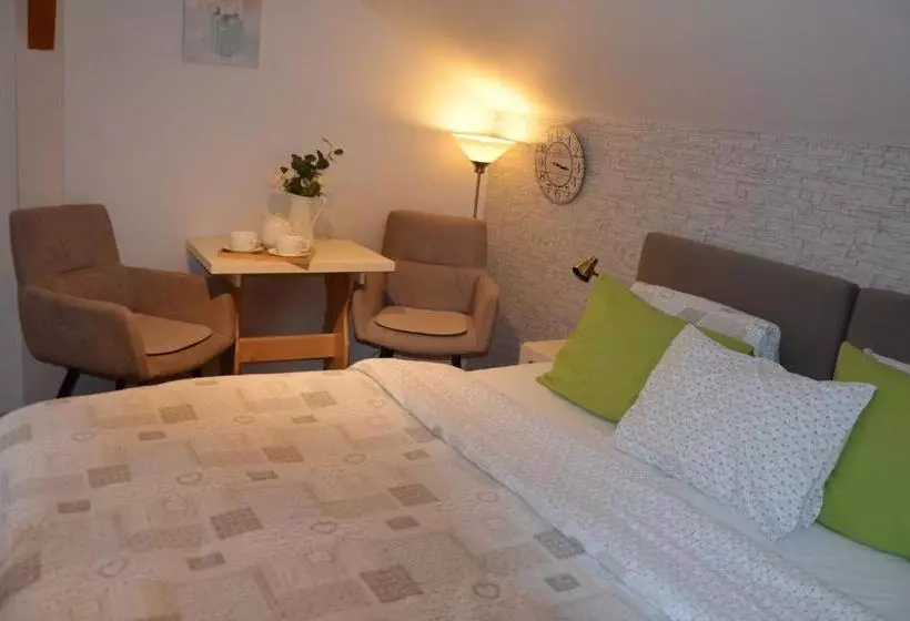 Majatalo Penzion Pohoda Sokolov