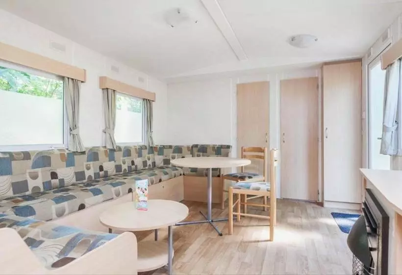 Lomakeskus Ra Veluwe Mobile Home