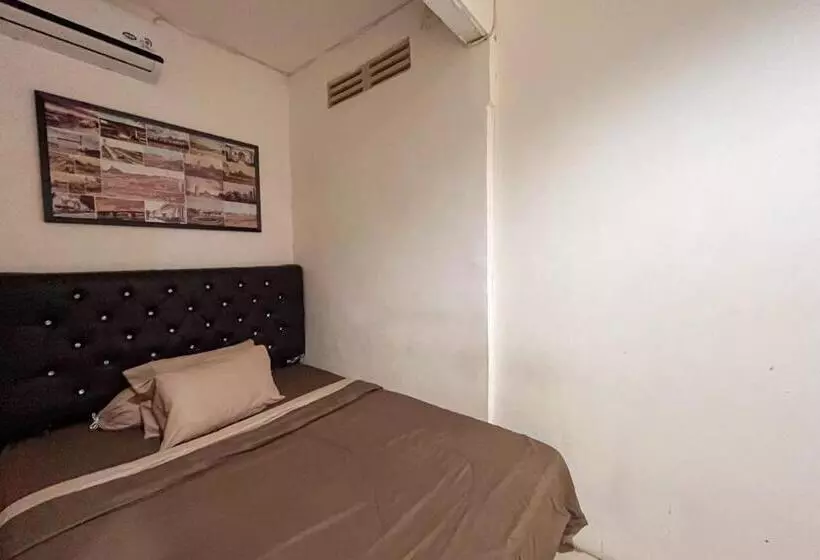 ホテル Reddoorz Near Underpass Simpang Patal Palembang