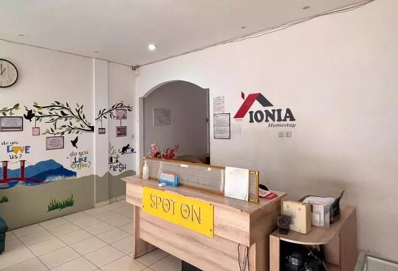 ホテル Reddoorz Near Underpass Simpang Patal Palembang