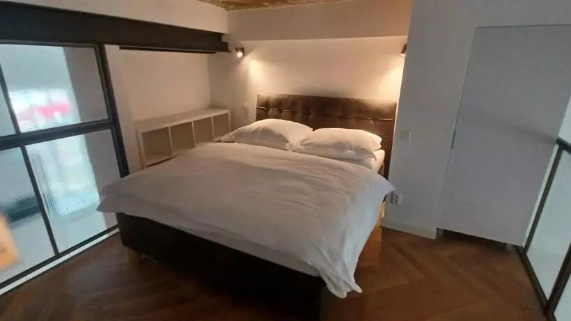 پانسیون Entrez Apartments 4   City Centre