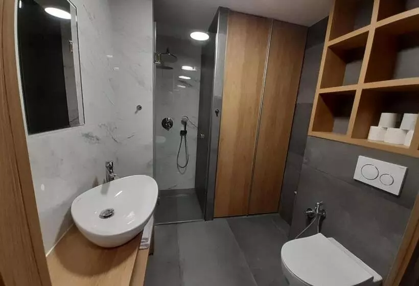 پانسیون Entrez Apartments 4   City Centre