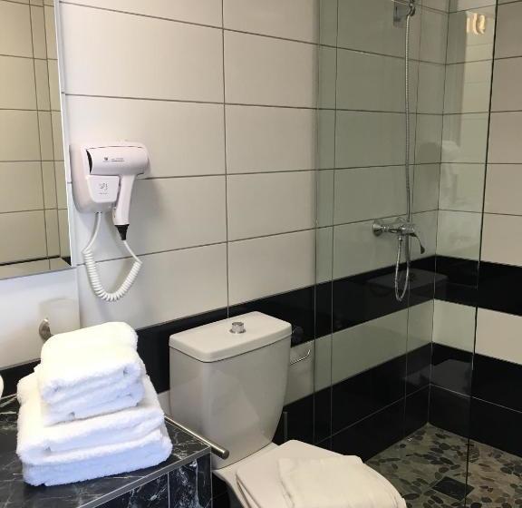 פנסיון Spile Rooms Lukas