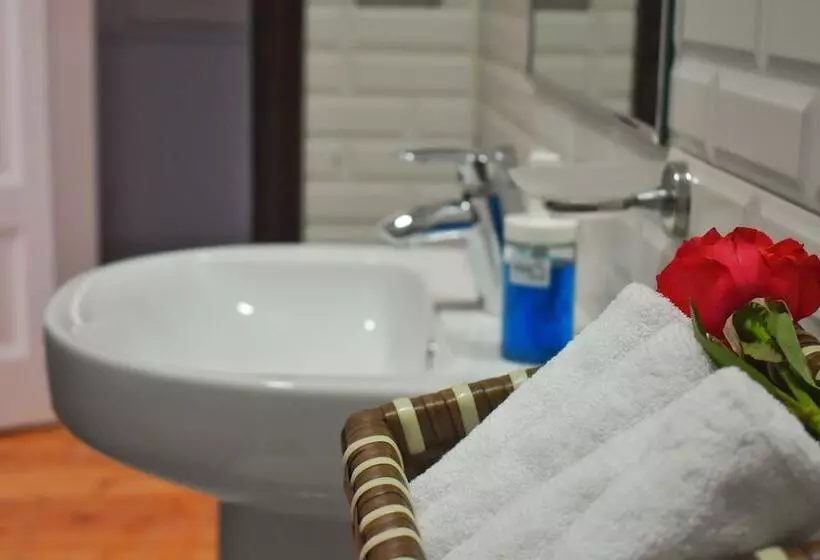 هتل Columbia Downtown Cairo