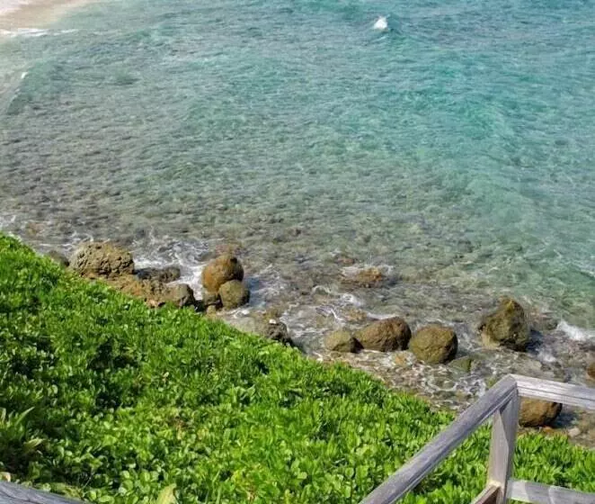 Beach House Younes By Island Properties Online