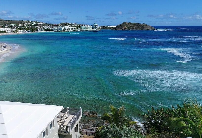 Beach House Younes By Island Properties Online