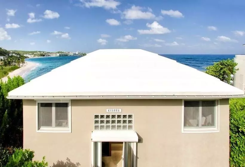 Beach House Younes By Island Properties Online