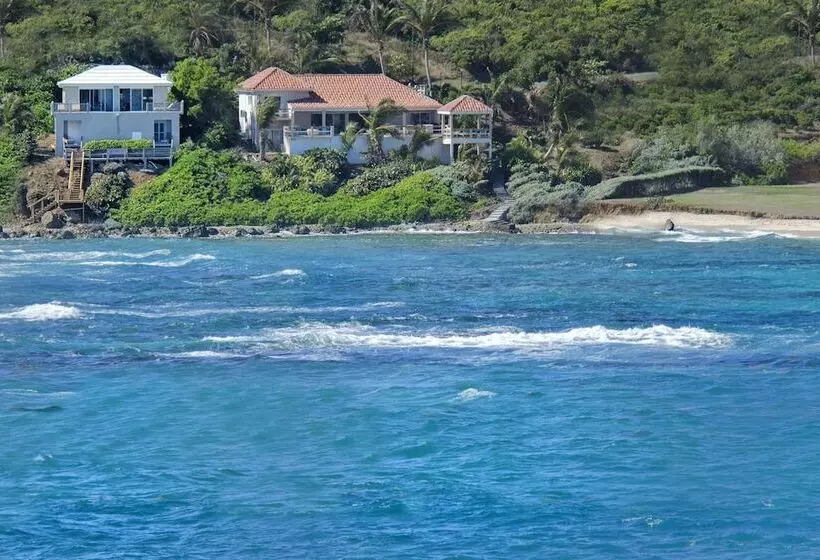 Beach House Younes By Island Properties Online