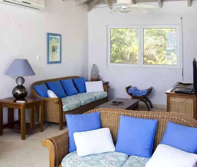 Beach House Younes By Island Properties Online