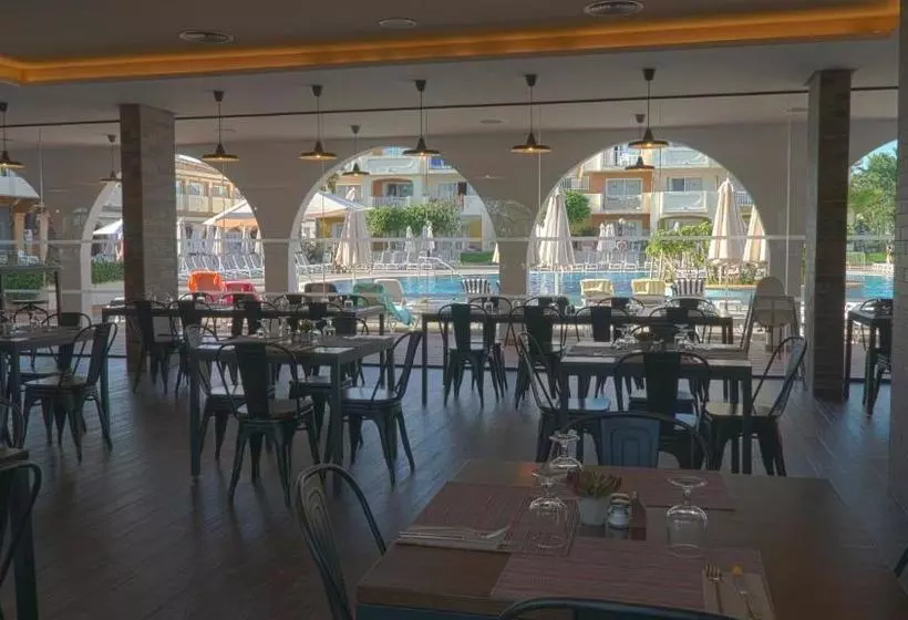 ホテル Blau Punta Reina Junior Suites