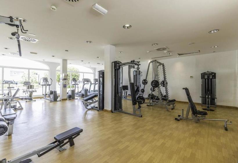 בית מלון כפרי Blau Punta Reina Junior Suites