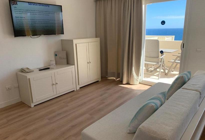 בית מלון כפרי Blau Punta Reina Junior Suites