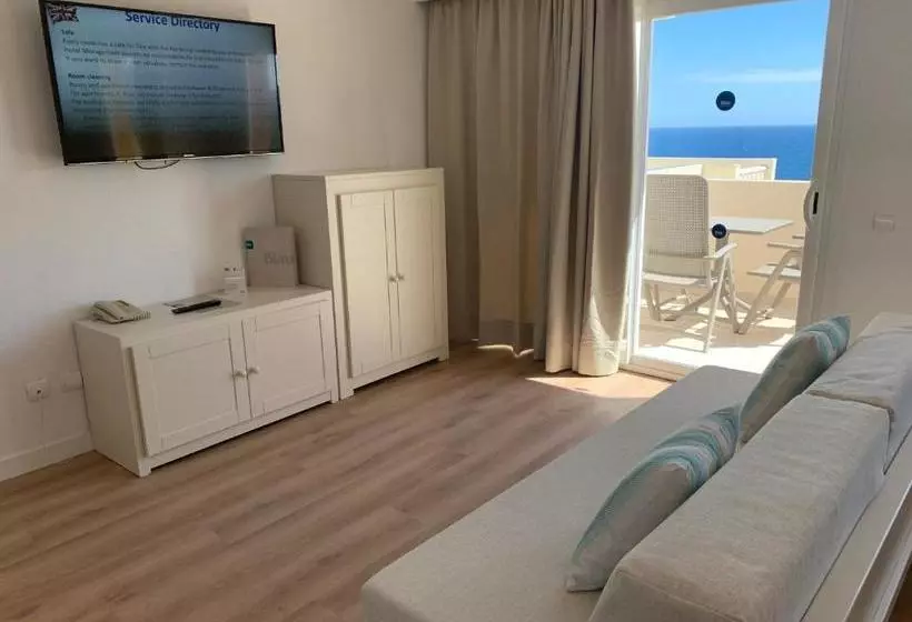 ホテル Blau Punta Reina Junior Suites