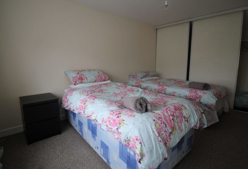 Tongwynlais Cottage By Cardiff Holiday Homes