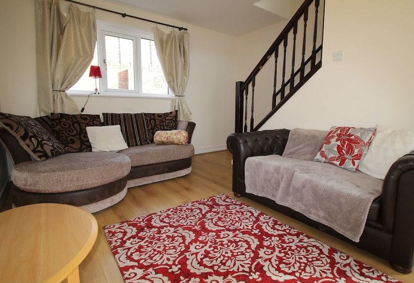 Tongwynlais Cottage By Cardiff Holiday Homes