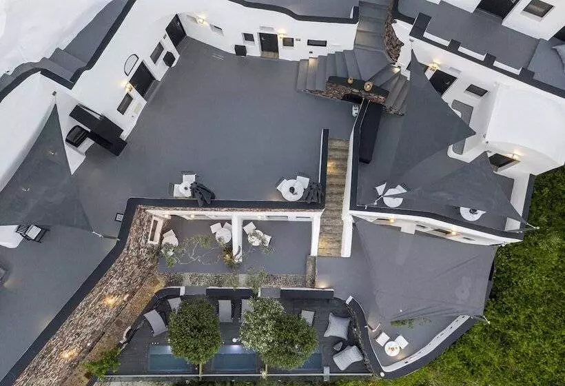 Pearl Of Caldera Oia Boutique Hotel By Pearl Hotel Collection
