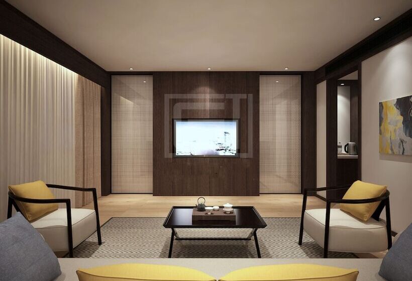 Qianna Jiuhe Boutique Hotel Zhoukou Shop