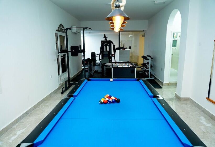 هتل Star Emirates Downtown