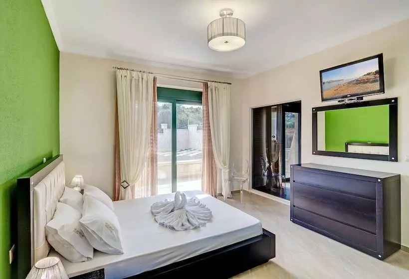 Luxury Villa In Kera