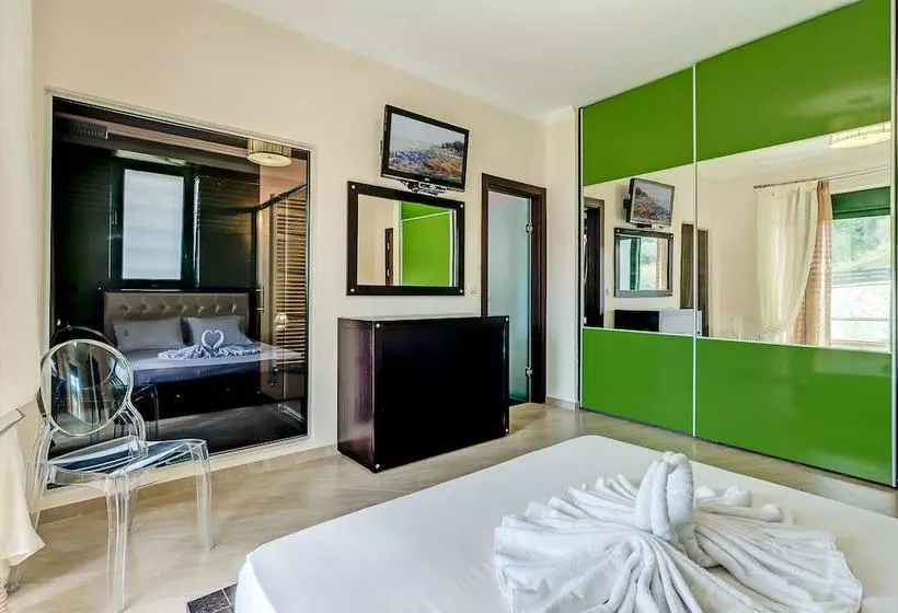 Luxury Villa In Kera