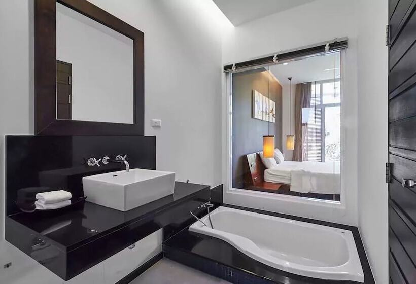 Oxygen Villa By Alexanders